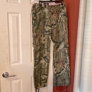 Women’s Camo Pants